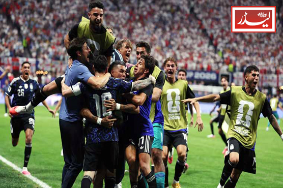 Argentina_defeats_England_1784169544.jpg